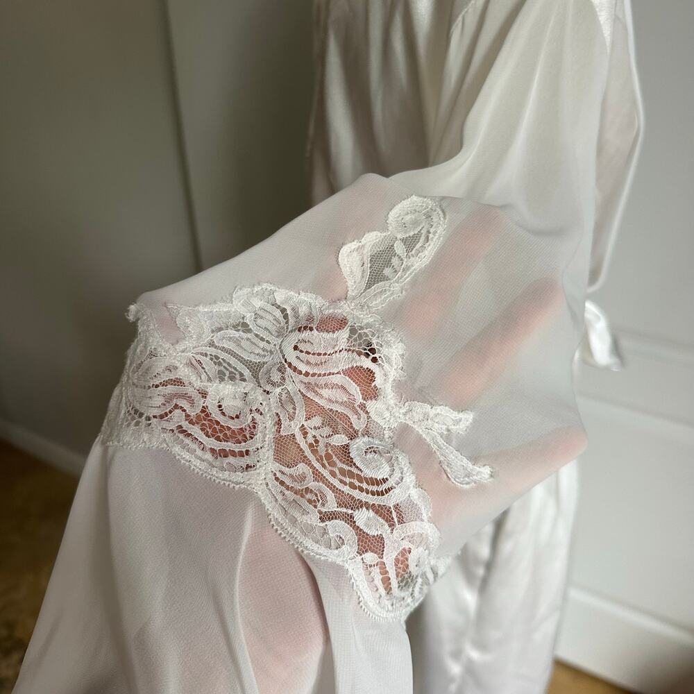 Vintage Oscar de la Renta Pink Label White Satin Bridal Robe Sz L - Picture 5 of 10